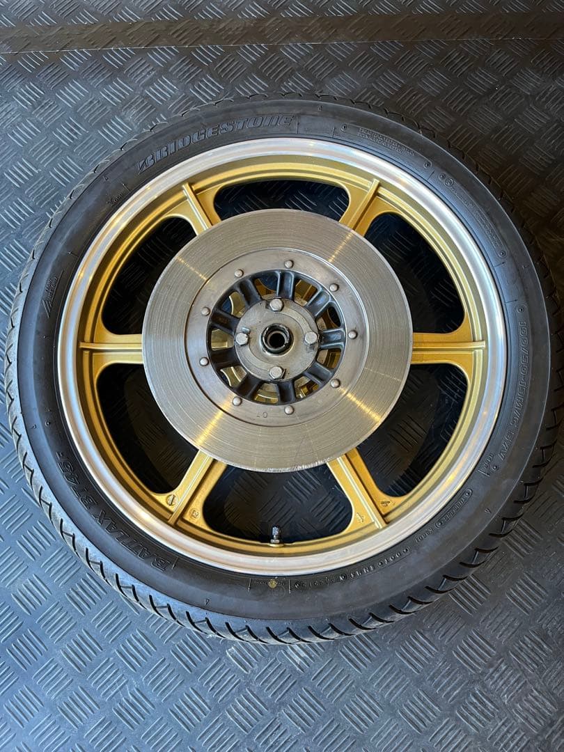 kz 900 キャスト ホイール タイヤ