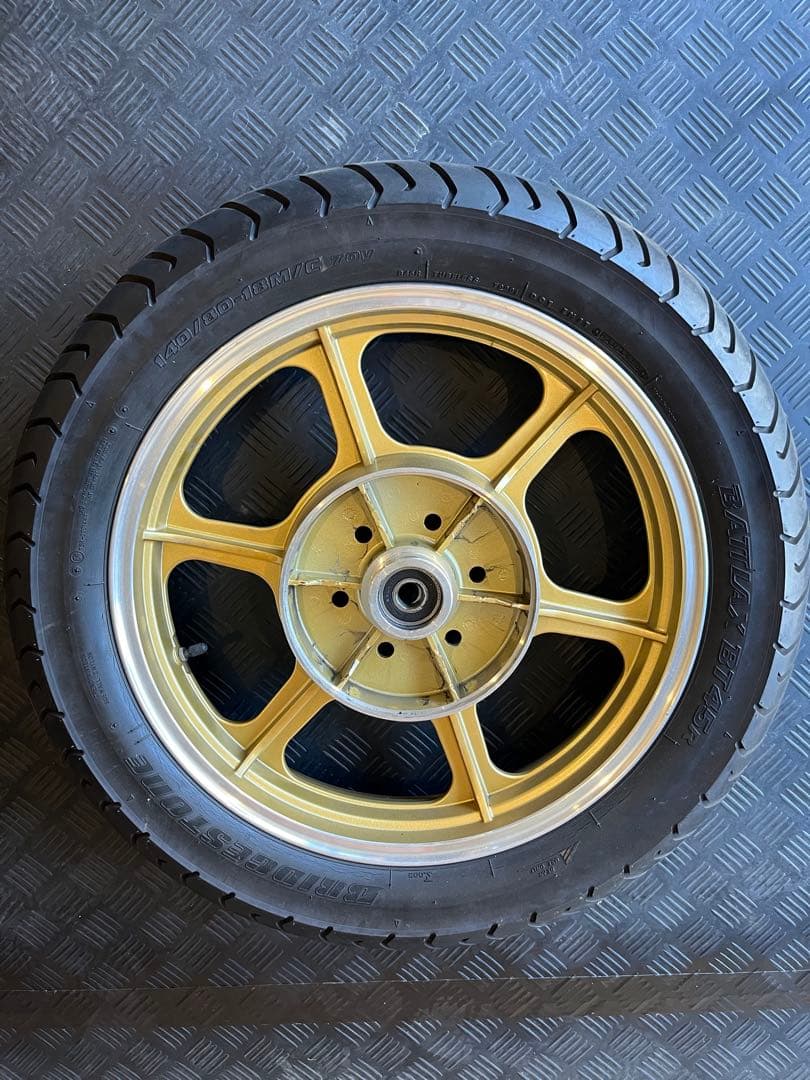 kz 900 キャスト ホイール タイヤ