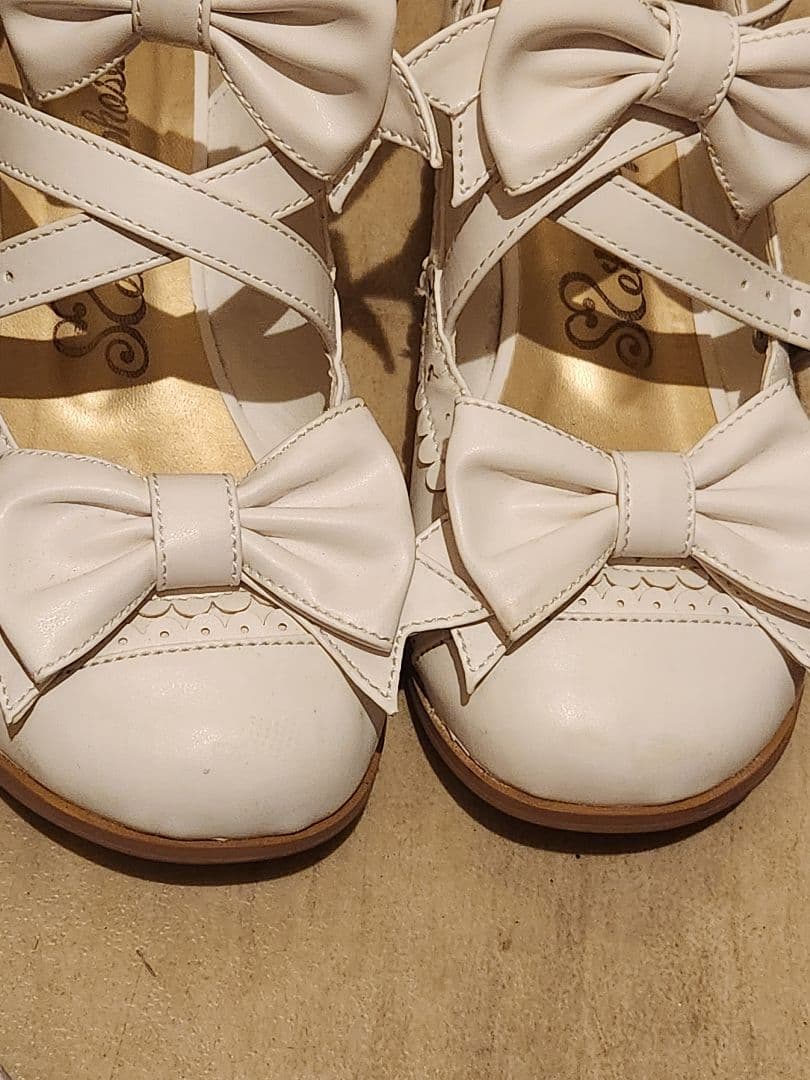 morphose トリプルリボンクロスストラップシューズ