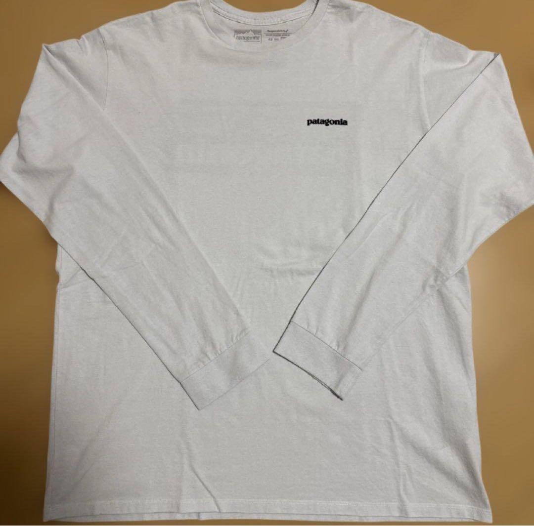 tama　patagonia長袖カットソー 2枚セット　ホワイト ブラック