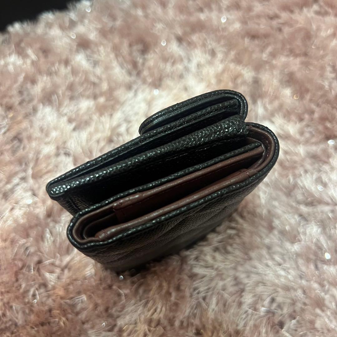 キャサリン　CHANEL ブラックレザー 三つ折り財布
