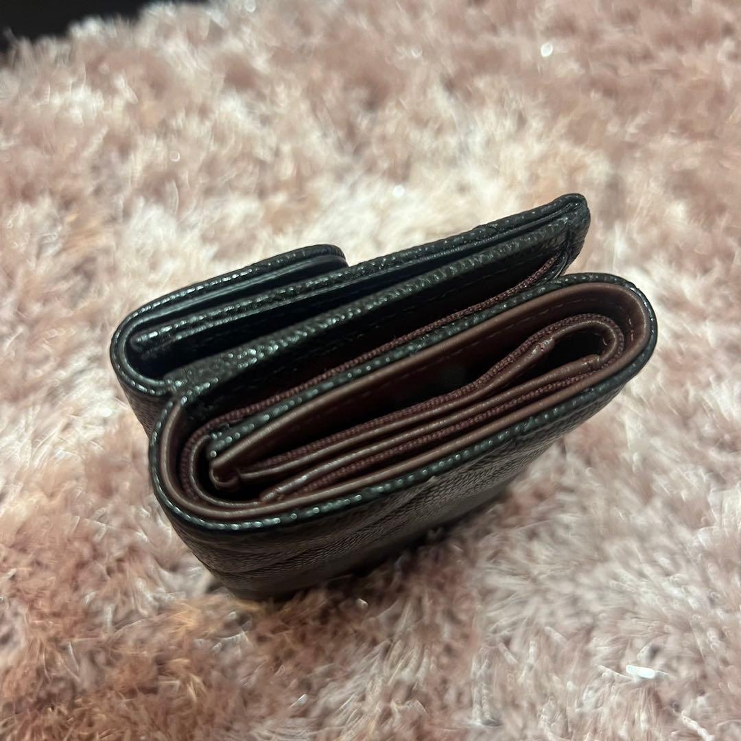 キャサリン　CHANEL ブラックレザー 三つ折り財布
