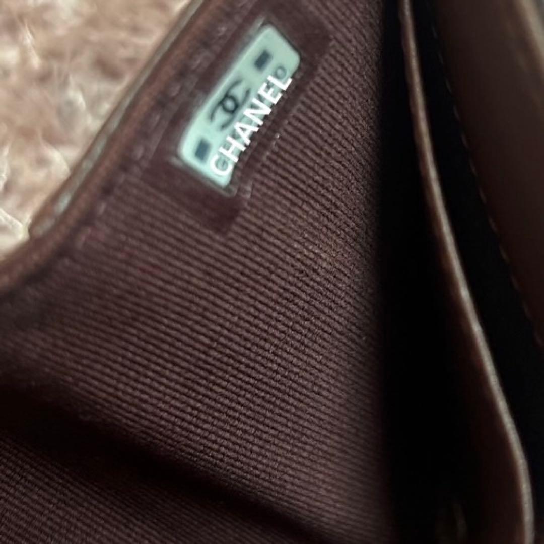 キャサリン　CHANEL ブラックレザー 三つ折り財布