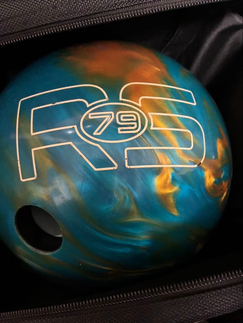 RS-79 ラディカル　ボウリングボール　　15ポンド