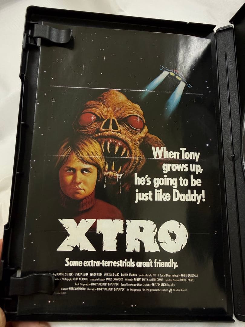 XTRO エクストロ セル版DVD ホラー SF