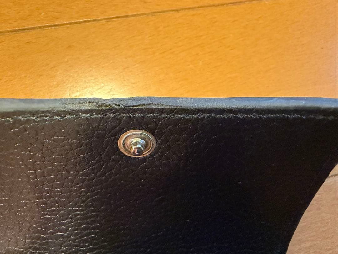 A.P.C. 黒 レザー　三つ折り財布