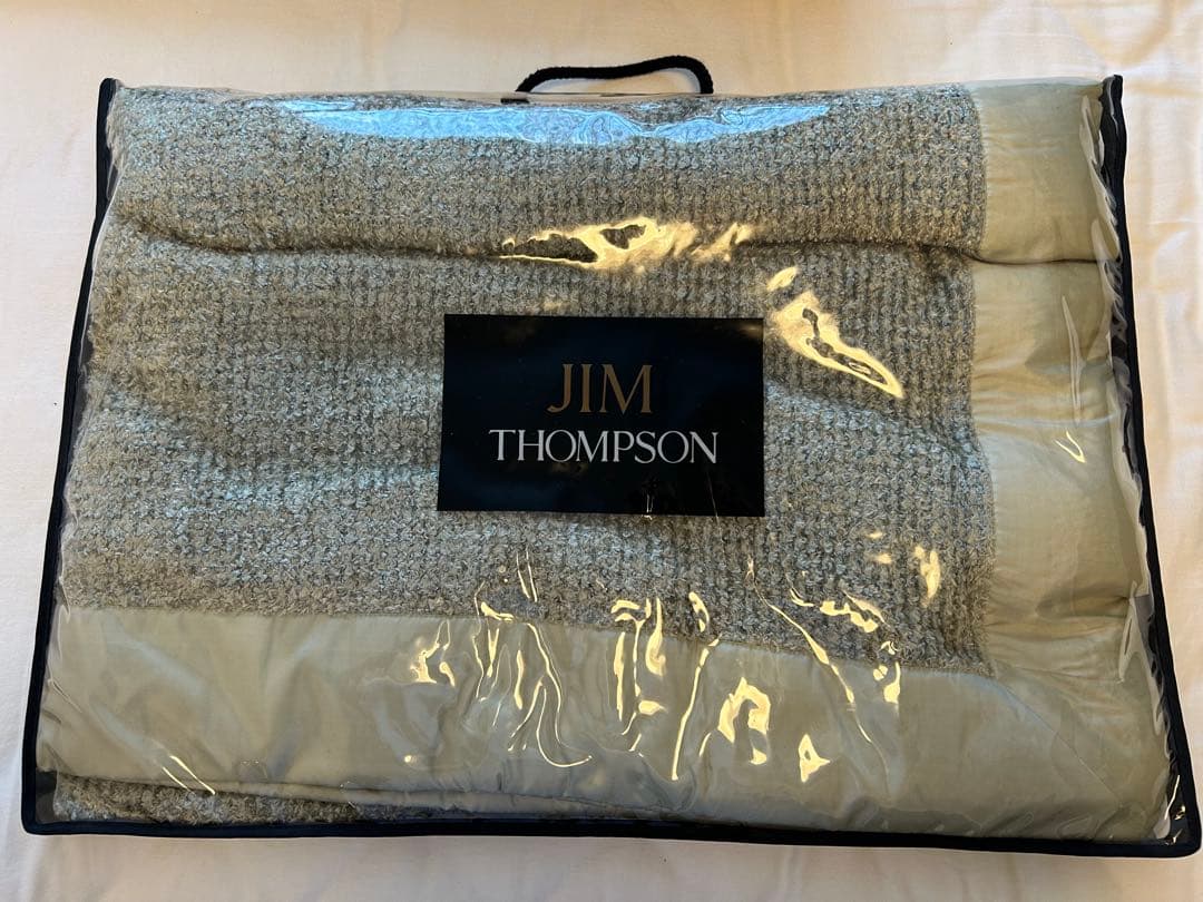 め*ん様 【新品・未使用・商品タグ付き】JIM THOMPSON シルクブランケ