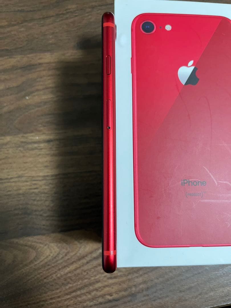 iPhone 8 64GB docomo RED本体　sim ロックあり