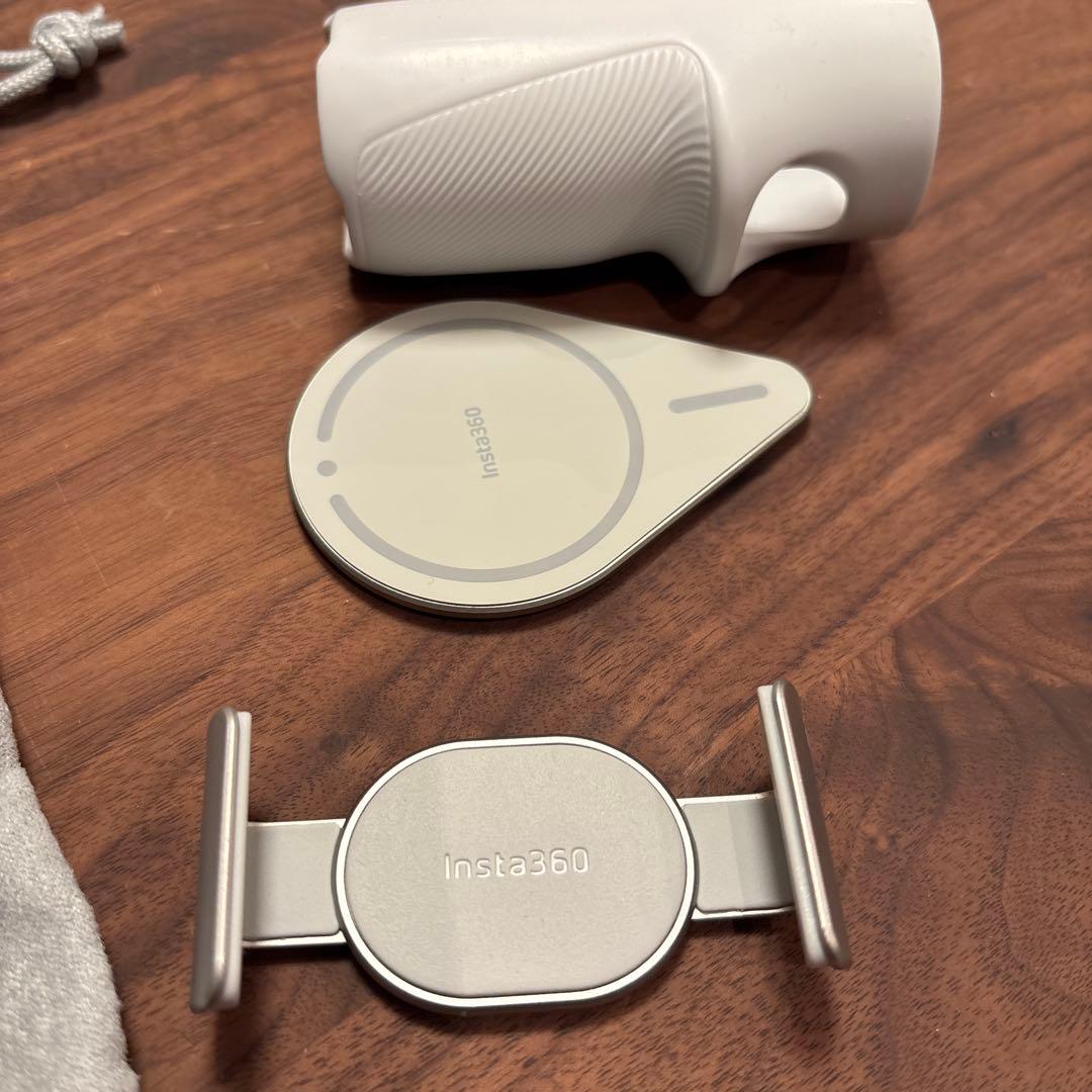 スマホアクセサリー Insta360 Flow Pro + Magnetic Phone Mount
