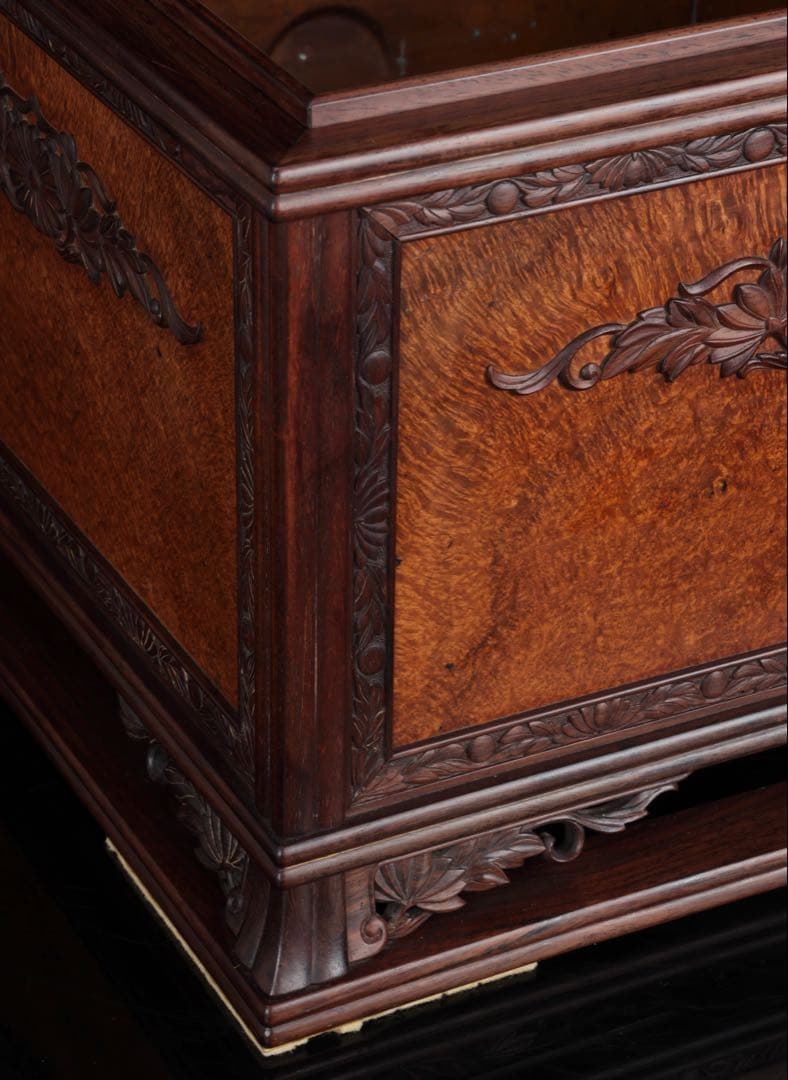 唐木細工師【阿達祥山】 玉葡萄紫檀草飾四方形 火鉢 幅43.5cm 瓶掛 囲炉裏