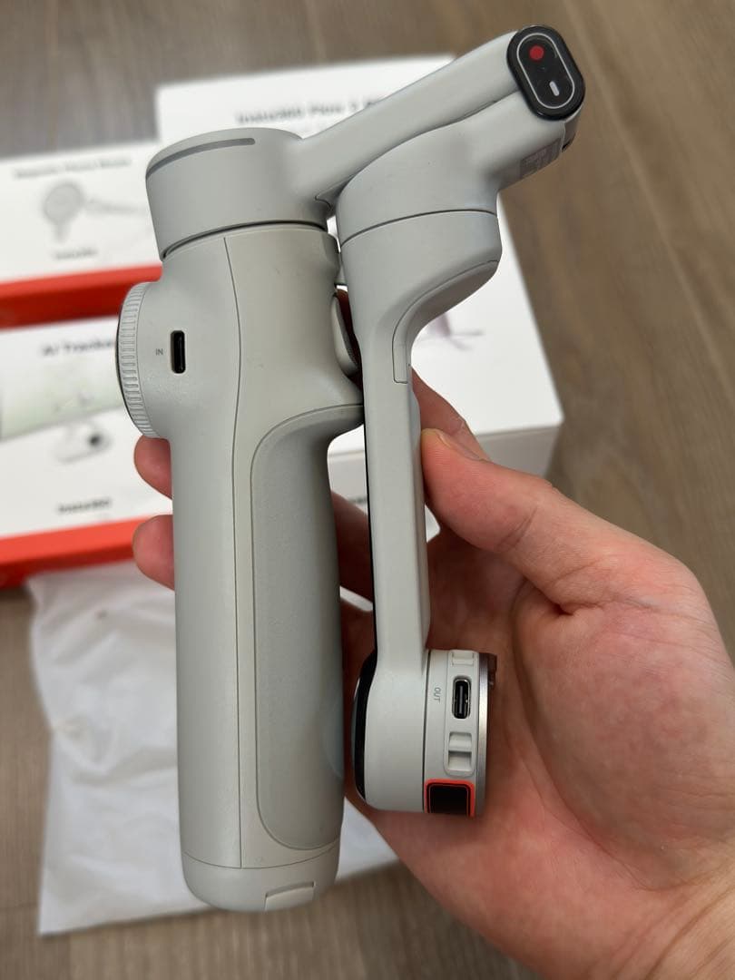 Insta360 Flow 2 Pro ai tracker付き