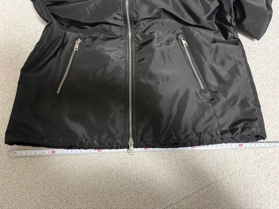 新品未使用PRADA36フード付きブラックナイロンジャケット