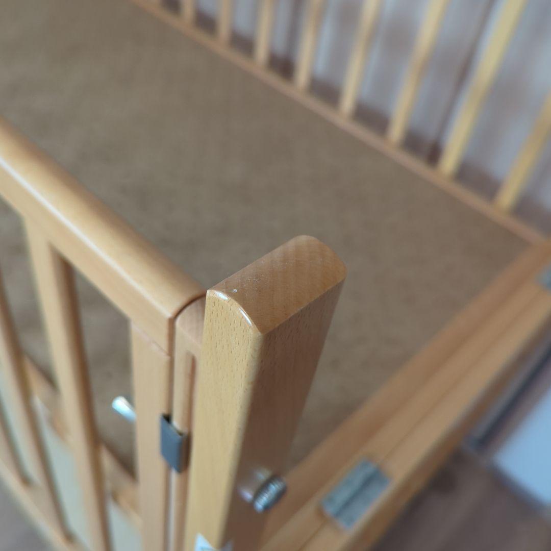 木製キャスター付きベビーベッド(YAMASAKI)＋ベットマット・防水シート