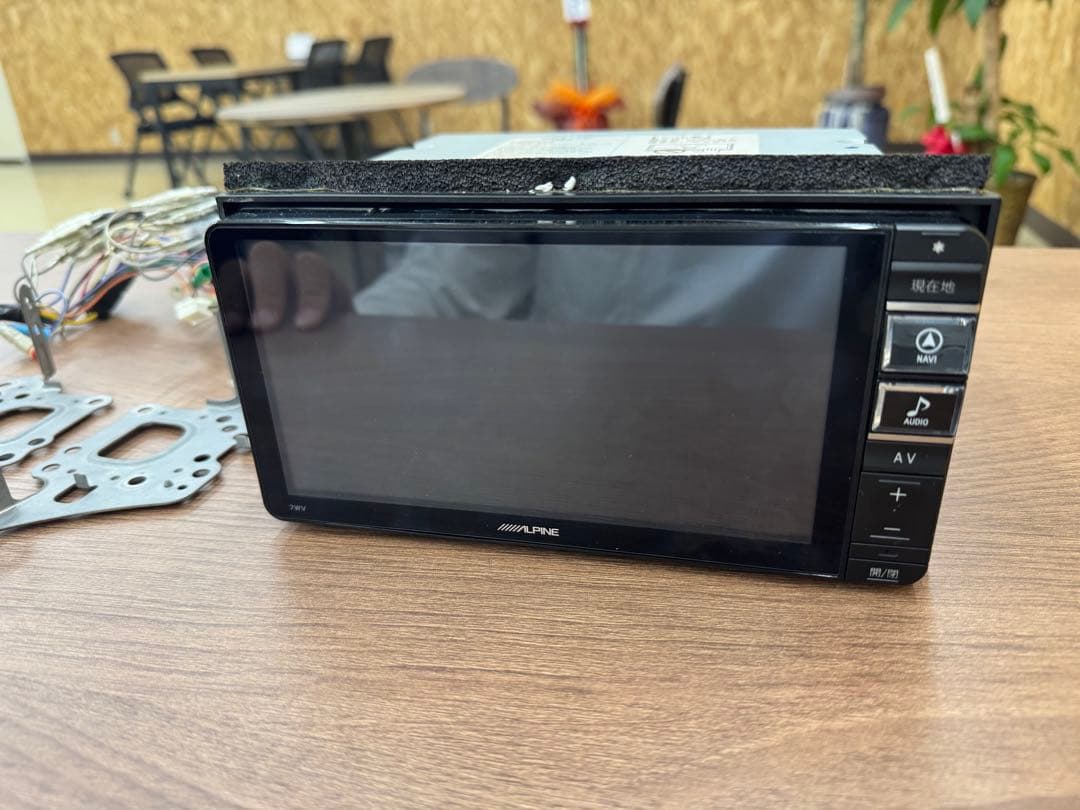 サト1122ALPINE ナビ 型式 7WV 【中古】
