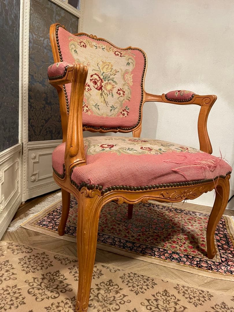 フランスアンティーク　プチポワンチェア