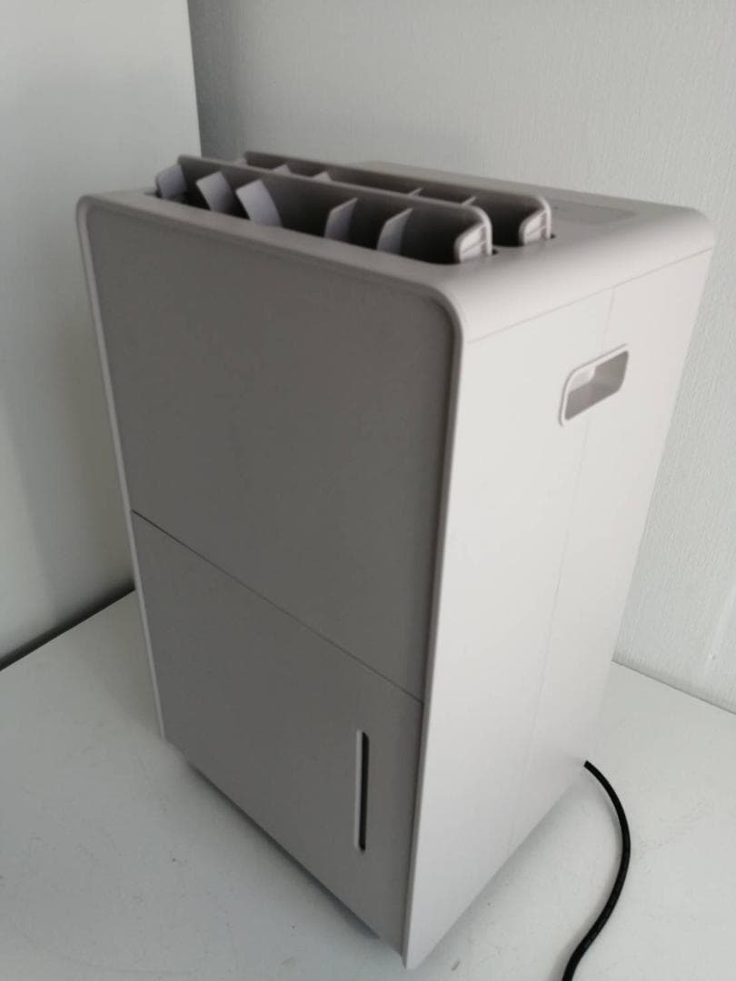 2024年 山善 衣類乾燥除湿機 YKDC-H60(GG) グレージュ