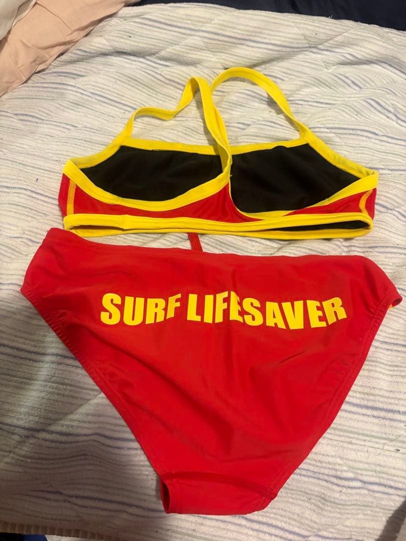 ミ*ズ様 Speedo セパレート水着 赤/黄 サーフライフセーバー