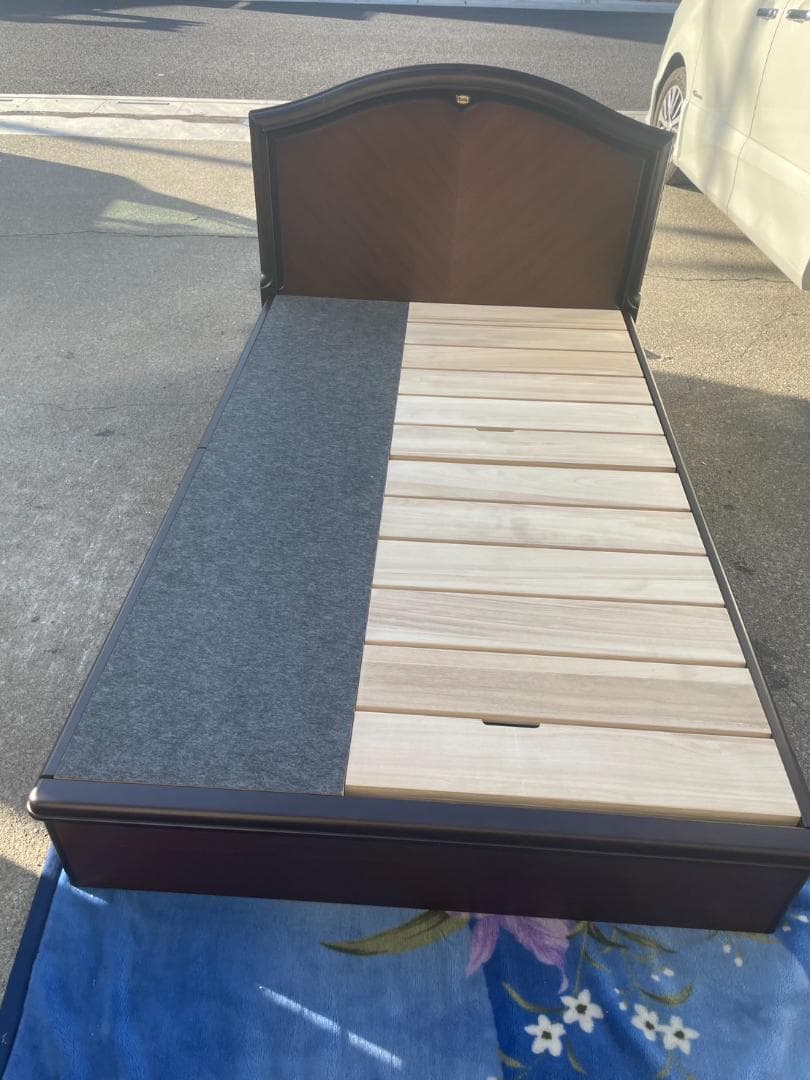 T♢918 シモンズ セミダブルベッドフレーム 引き出し付 地域限定組立送料無料