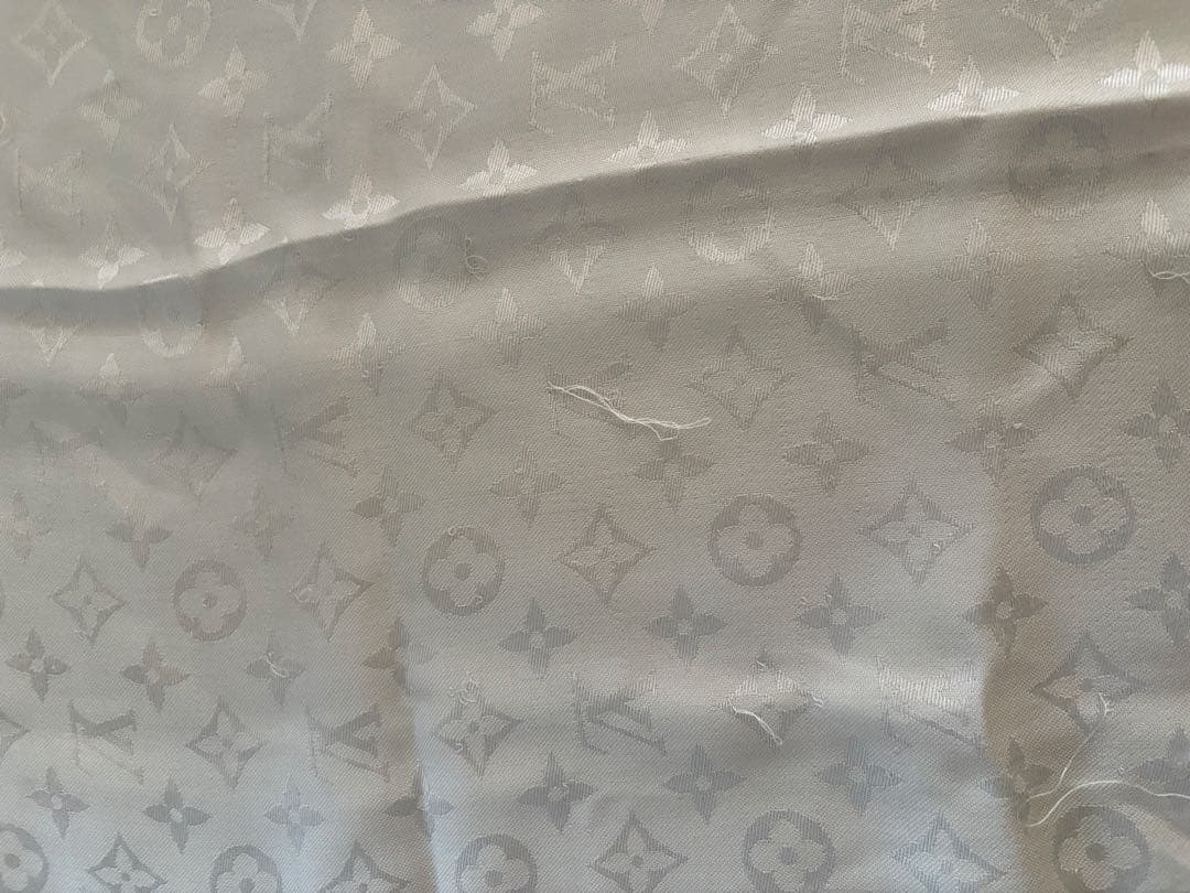 LOUIS VUITTON モノグラム　シャンパンベージュ ストール　大判