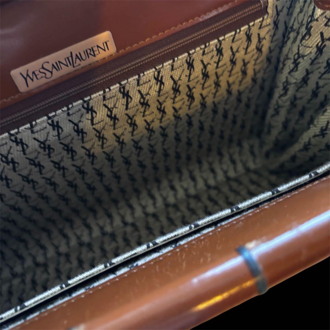 Yves Saint Laurent ブラウン クラッチバッグ
