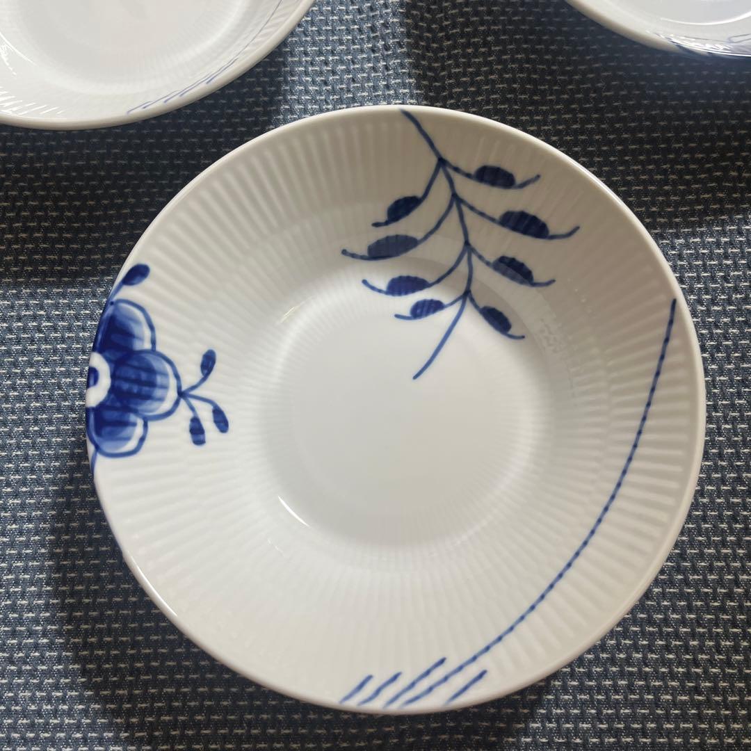 ロイヤルコペンハーゲン　ブルーフルーテッドメガ　　ディーププレート　17㎝　３枚