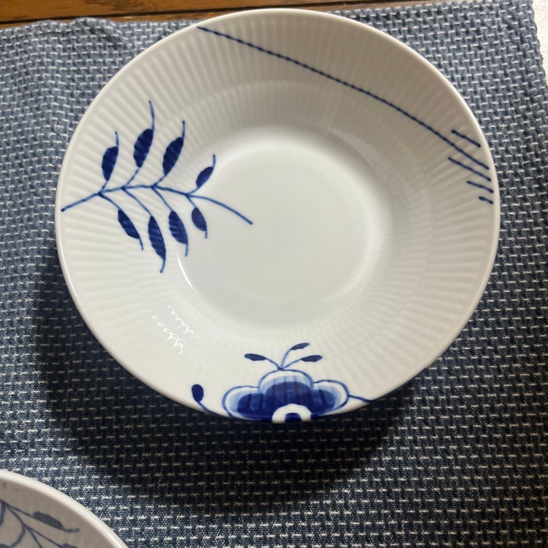 ロイヤルコペンハーゲン　ブルーフルーテッドメガ　　ディーププレート　17㎝　３枚