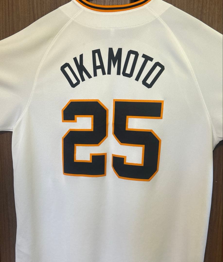 読売ジャイアンツ 巨人 ユニフォーム 2025 岡本和真