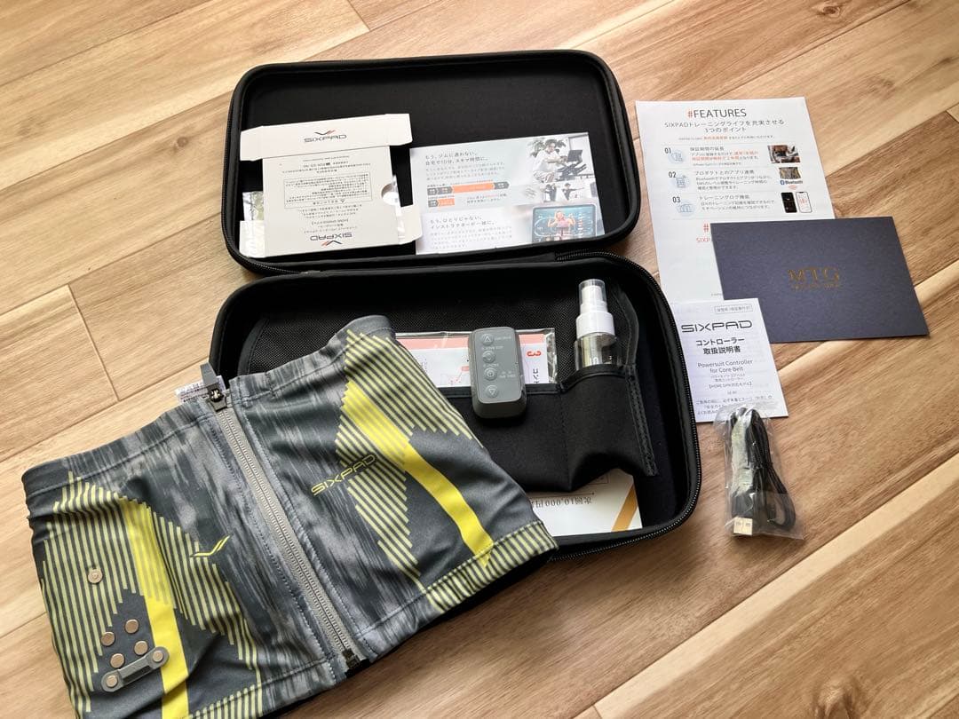 値下げ　保証期間内　コアベルト 正規品SIXPAD EMS S シックスパッド