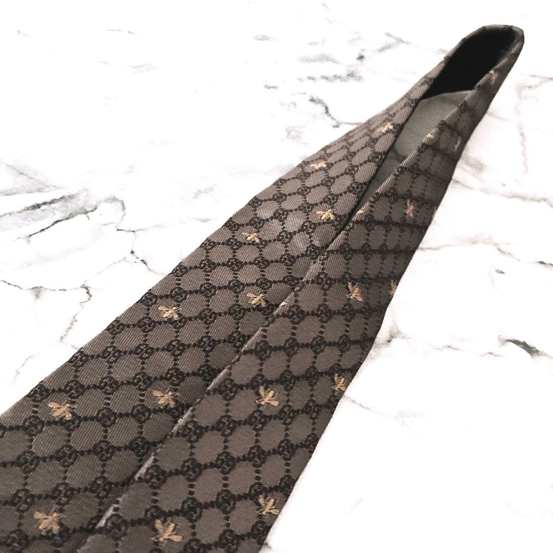 ✨未使用クラス✨GUCCI 現行　蜂刺繍　GG柄　ゴールド　ネクタイ