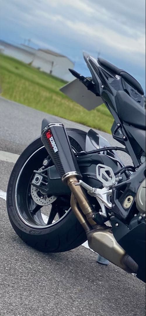 S1000RR SCORPION:スコーピオン スリップオンマフラー