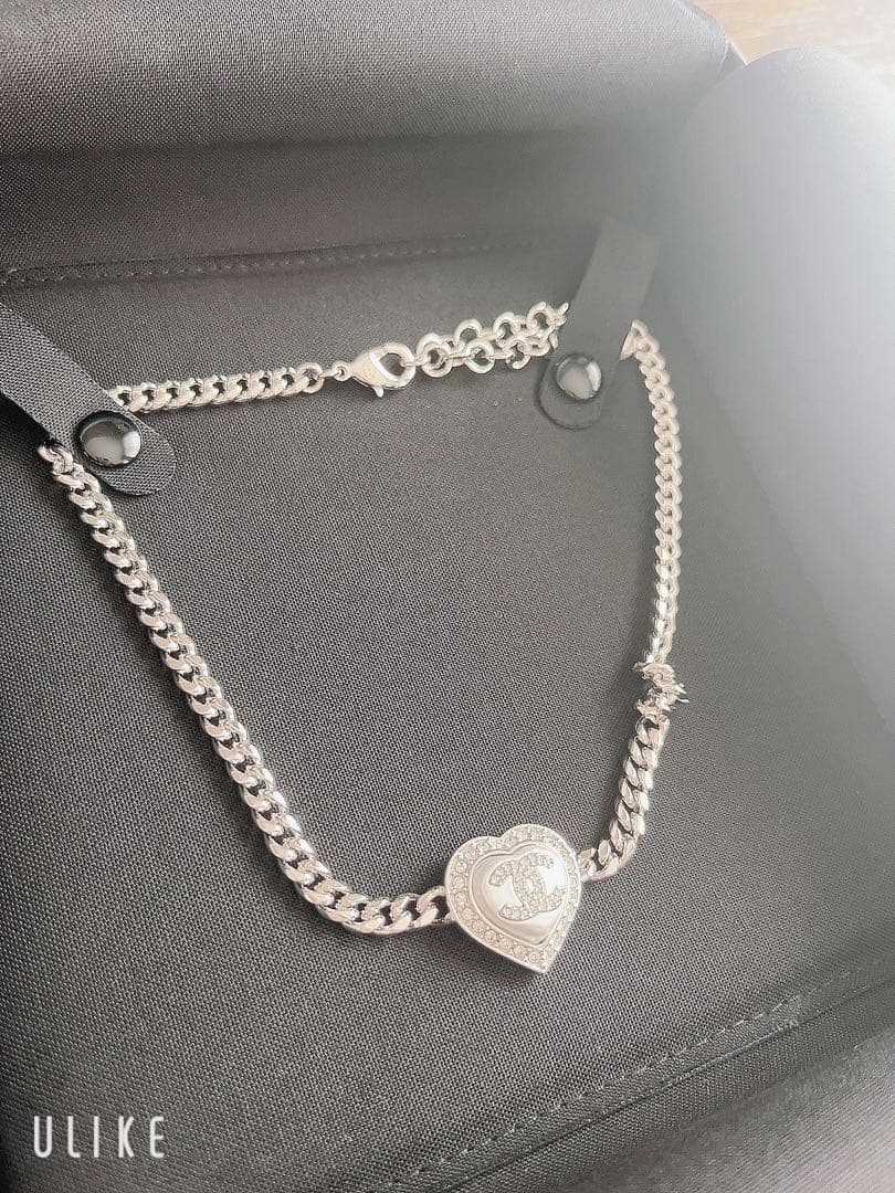 ハート型ペンダント シルバーチェーンネックレス