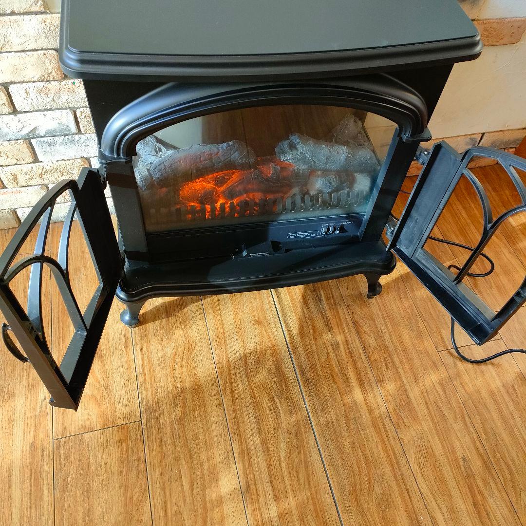 ニトリ ワイド暖炉型ファンヒーター BLT-999B-3-BK 2019年製