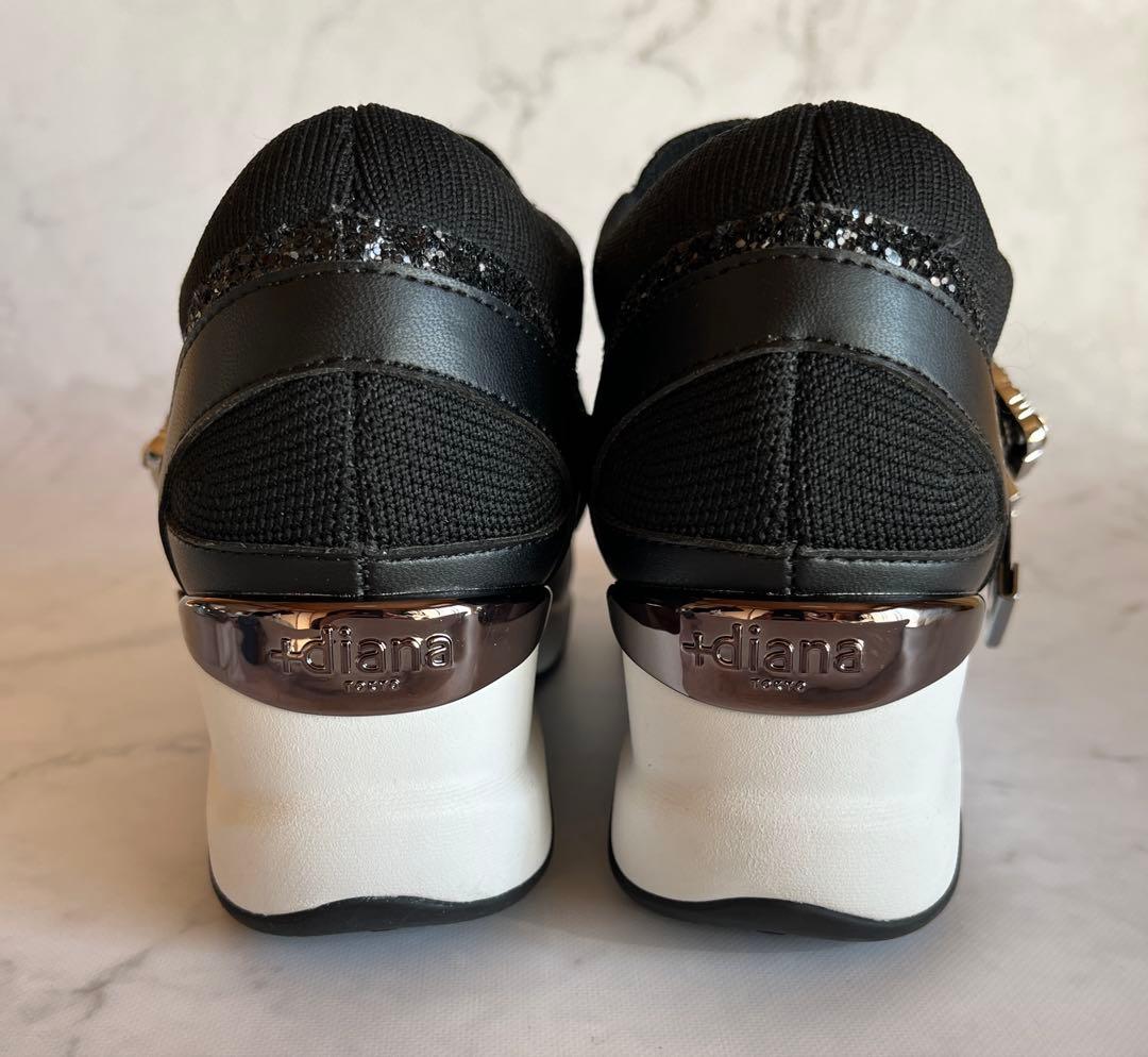 ティアラ☆ほぼ未使用☆+diana ビジュー ヒールアップスニーカー黒