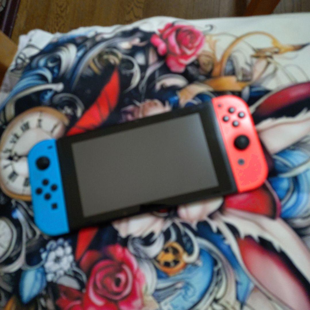 Nintendo Switch本体　スイッチ本体　青赤ジョイコン