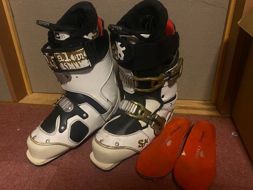 幻のブーツ　革張り　Salomon SPK100