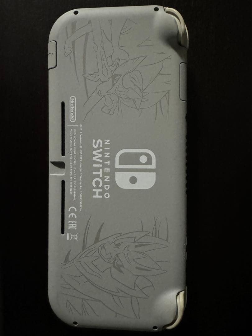 Nintendo Switch Liteザシアン・ザマゼンタ