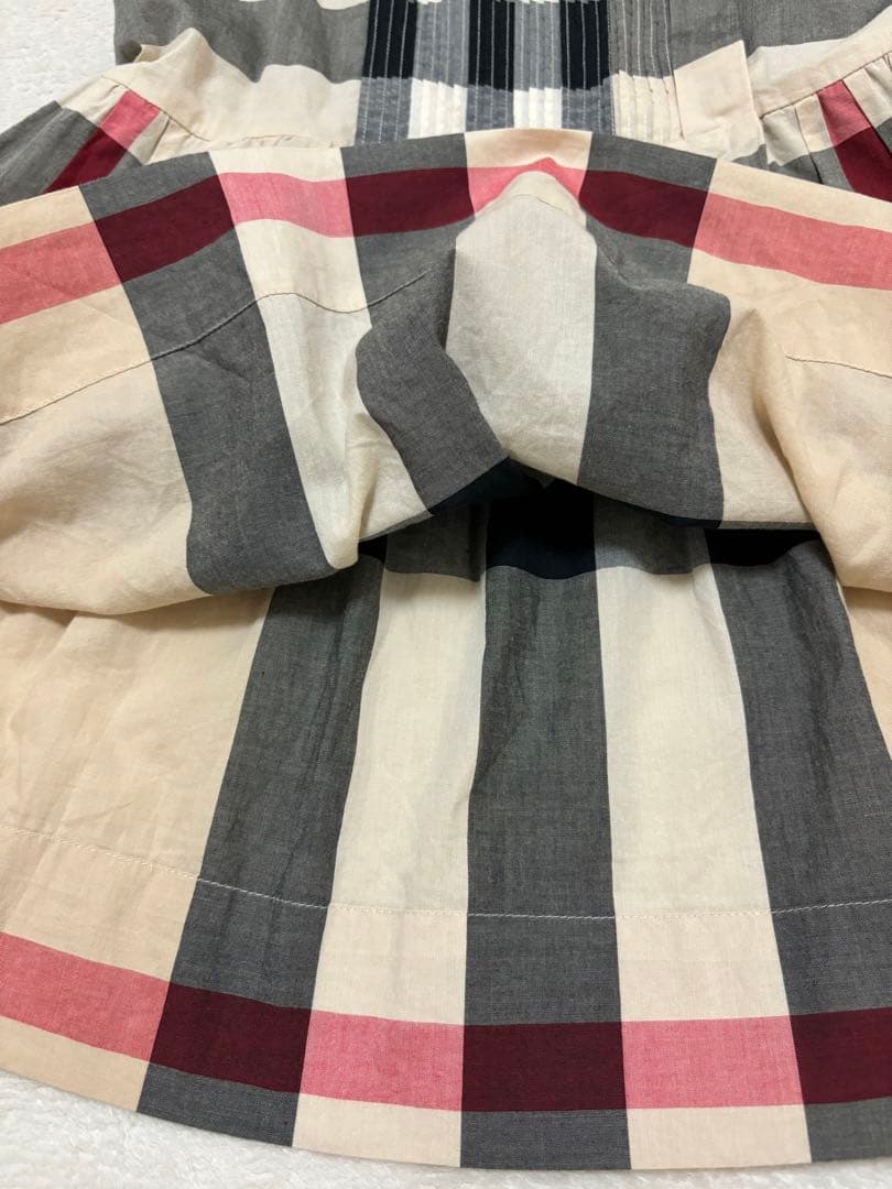 バーバリー　8y128cm 半袖ワンピース