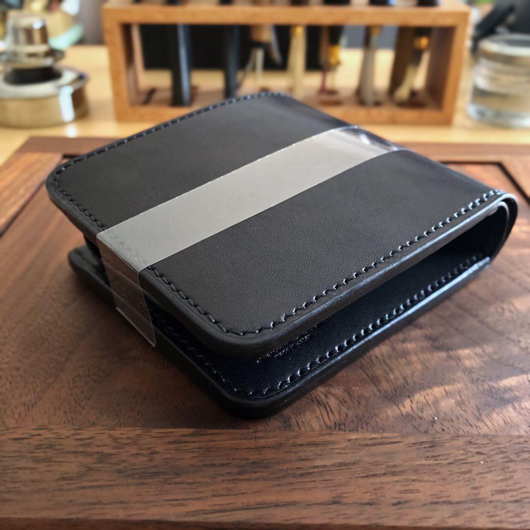 栃木ワイルドサドルブラック 二つ折り財布 総手縫い