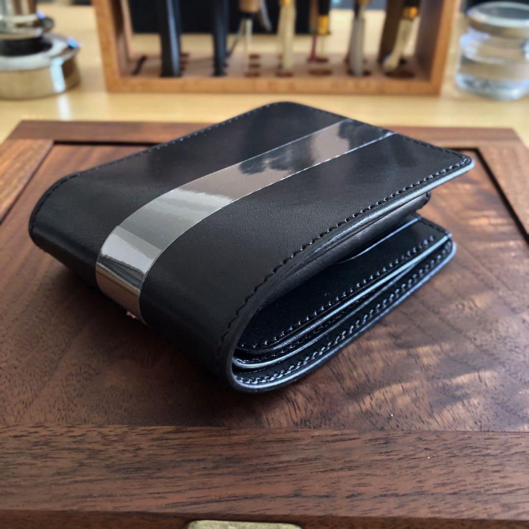 栃木ワイルドサドルブラック 二つ折り財布 総手縫い