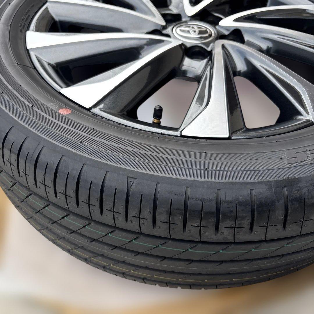 値下！［1/4本目］新車外しトヨタ新型ヴォクシーS-Zハイブリッドホイールタイヤ