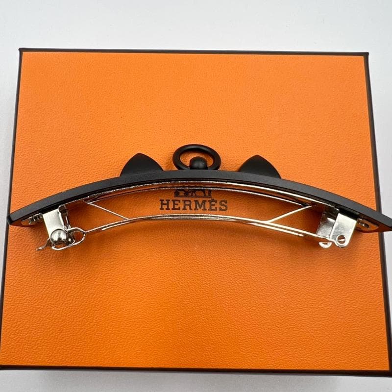 極美品 HERMES カプリスGM バレッタ ブラック メドール