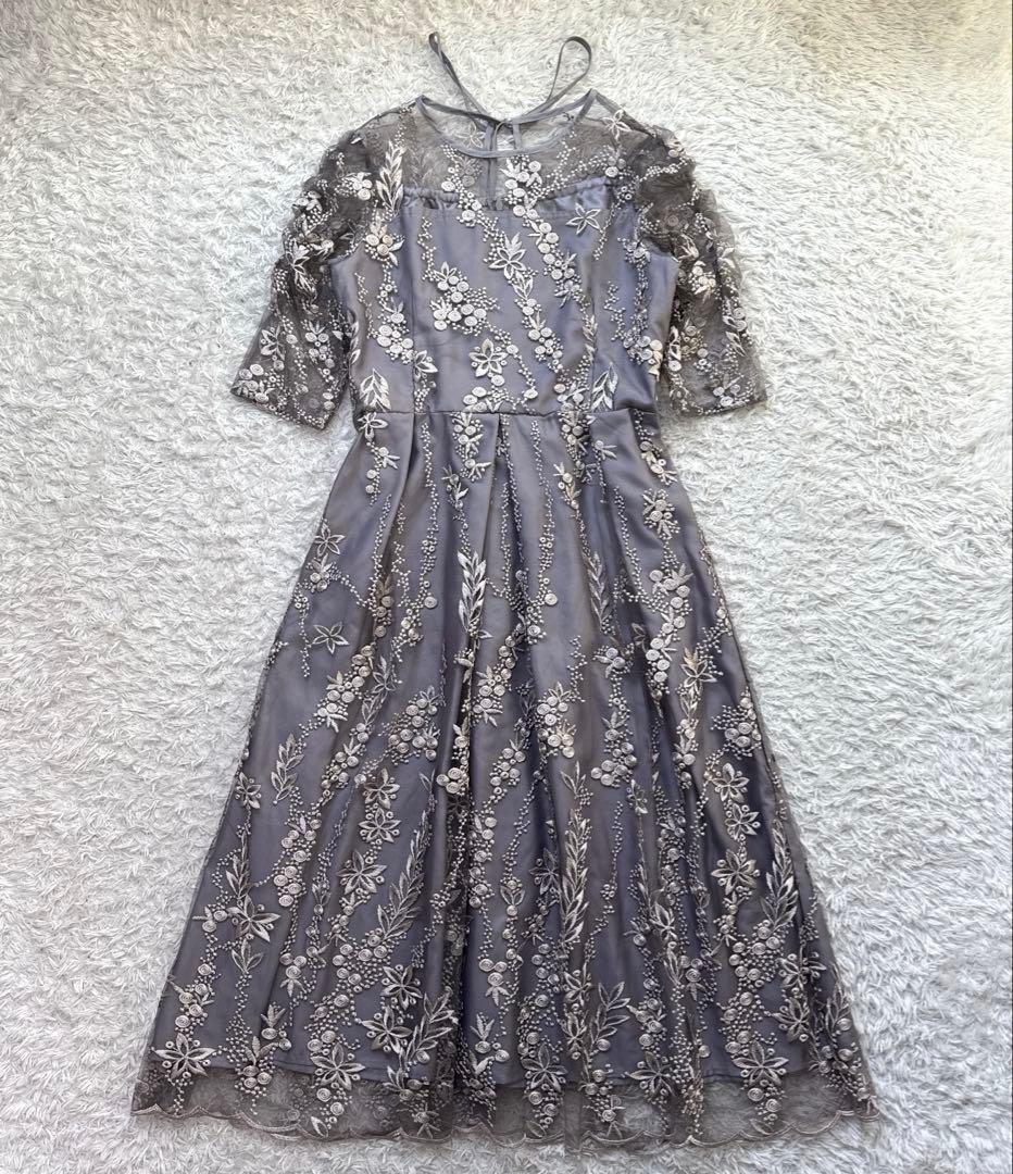 極美品 niana 刺繍レース バックリボン パーティードレス 二次会 M