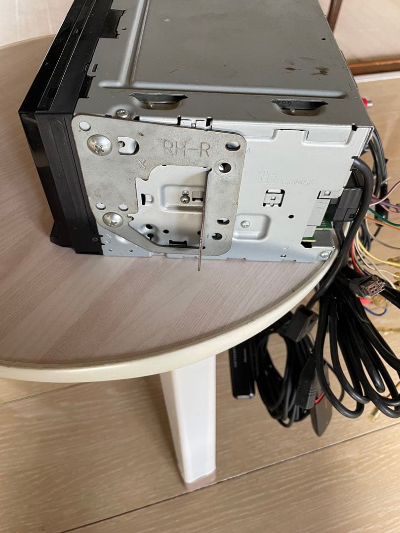 Pioneer AVIC-ZH0009 カーナビ 7インチ