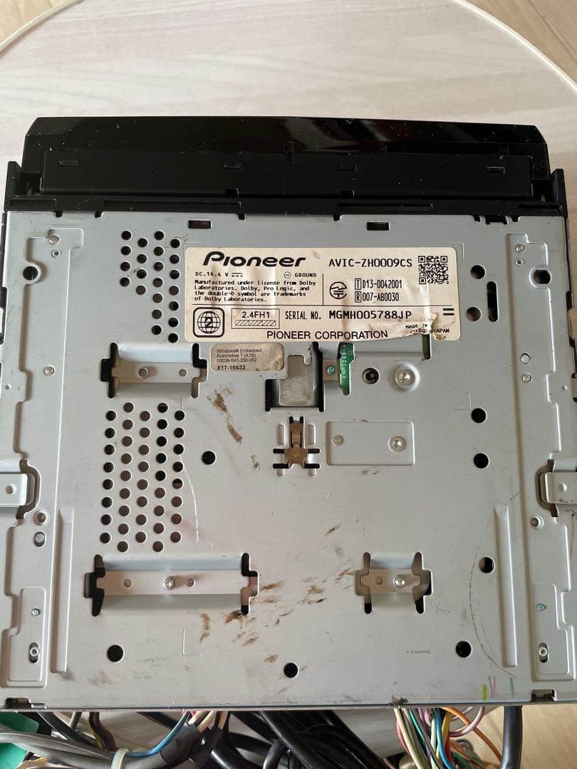 Pioneer AVIC-ZH0009 カーナビ 7インチ