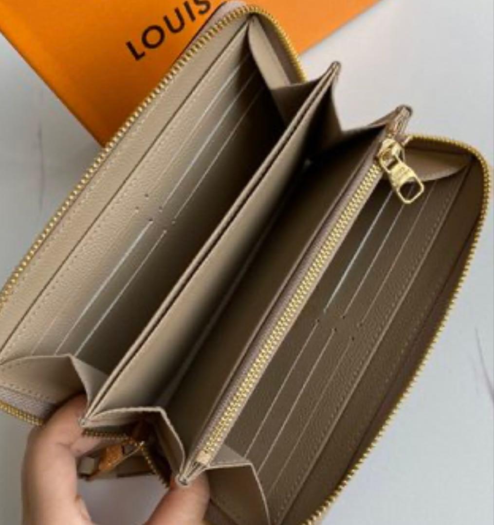 Ｌ.Vバイカラーモノグラム ジッピー・ウォレット