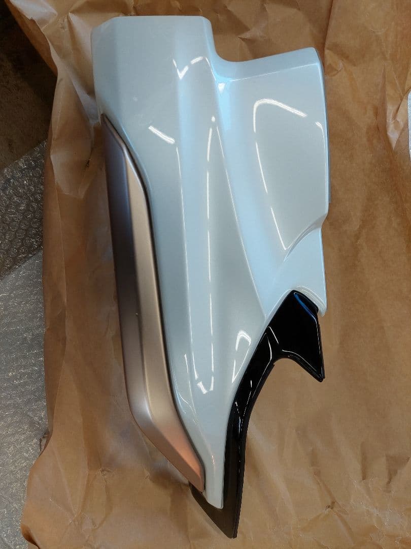 クラウンスポーツ　モデリスタ　リアスパッツ