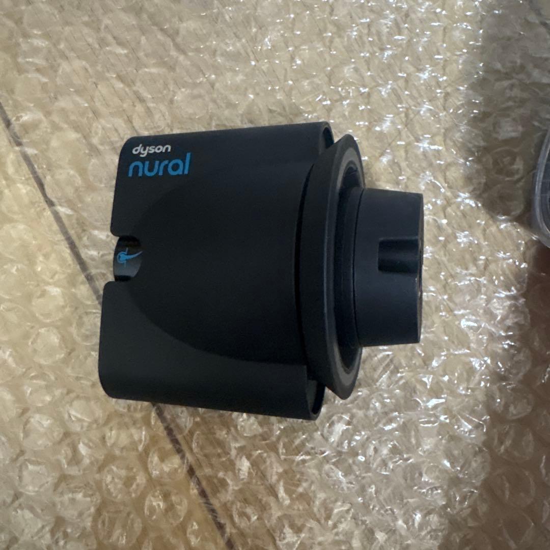 ダイソンドライヤー　ピンク