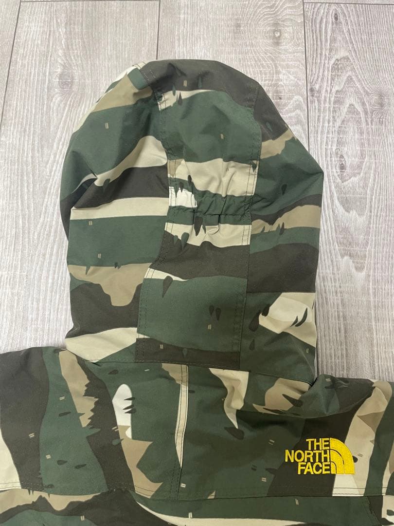 【美品】ノースフェイス　スノーウェア　120 キッズ　スノボ　つなぎ　男女