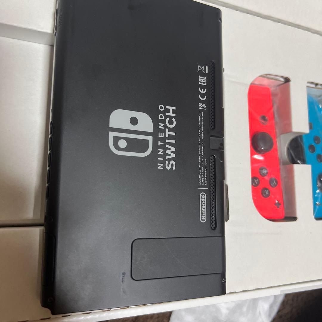 Nintendo Switch 本体 青と赤ジョイコン