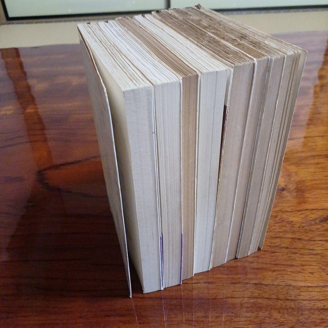 三島由紀夫新潮文庫旧版初版8冊セットです。